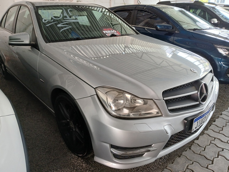 Mercedes-Benz C-180 CGI Touring 1.8 16V Aut.