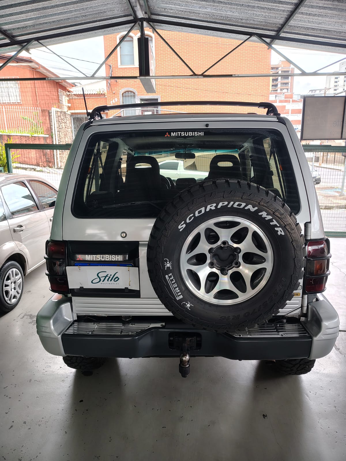 Mitsubishi Pajero GLS 3.5 V6 2p Aut