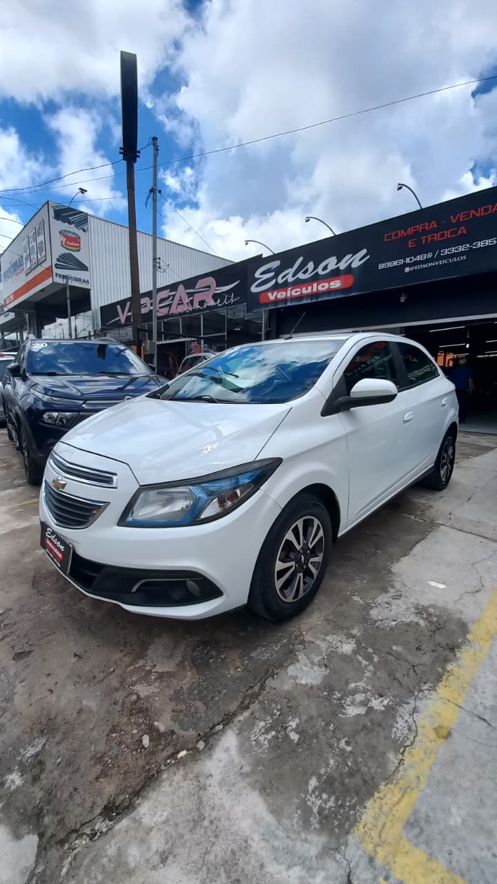 GM - Chevrolet Onix LTZ