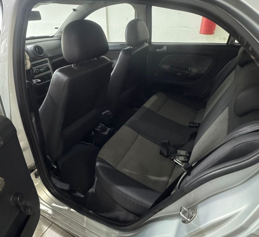 VW - VolksWagen Gol 1.0
