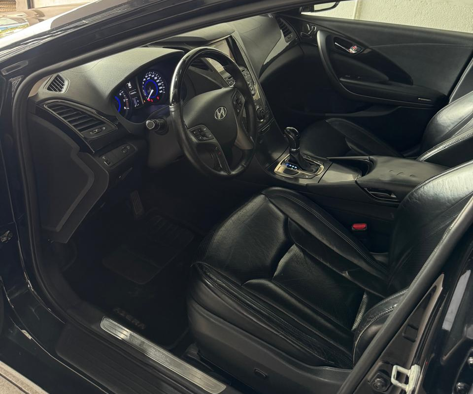 Hyundai AZERA 3.0 V6 24V 4p Aut.