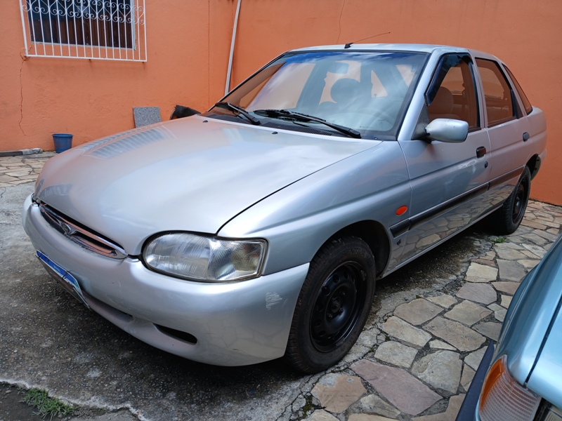 Ford Escort GL 1.8i / 1.8