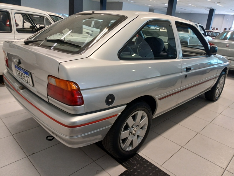 Ford Escort GL 1.6 MPI