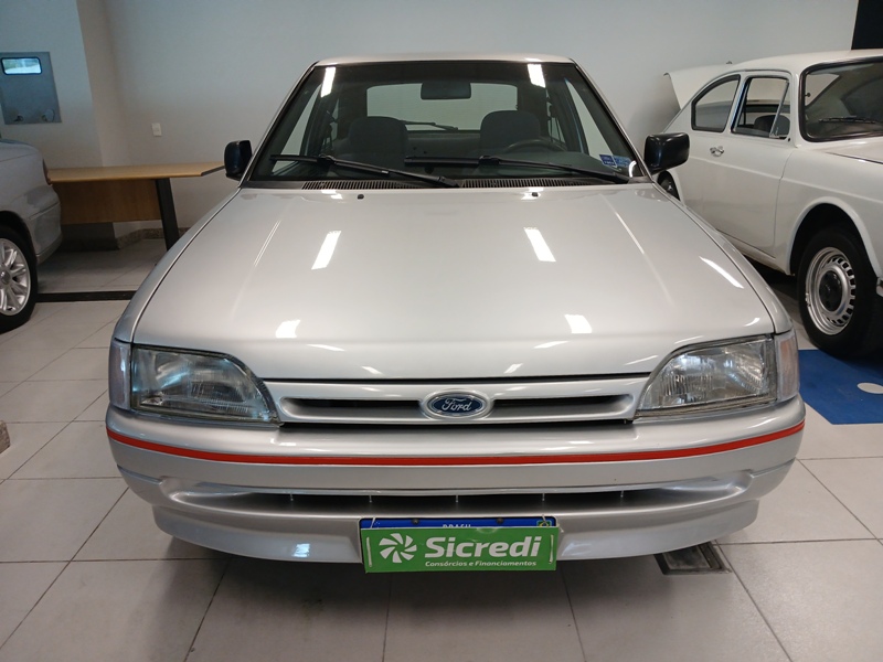 Ford Escort GL 1.6 MPI