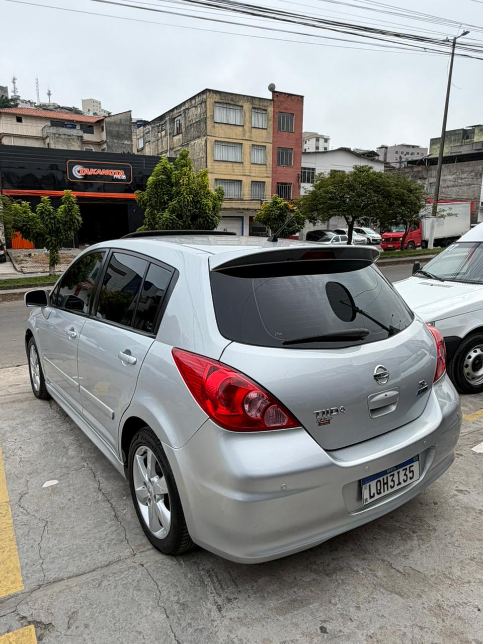 Nissan TIIDA SL 1.8/1.8 Flex 16V Aut.