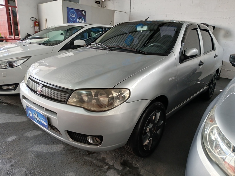 Fiat Siena Celebration 1.0 Fire Flex 8V 4p