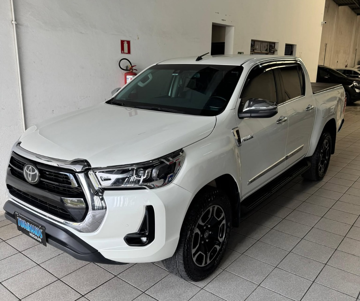 Toyota Hilux CD SRX 4x4 2.8 TDI 16V Diesel Aut.	