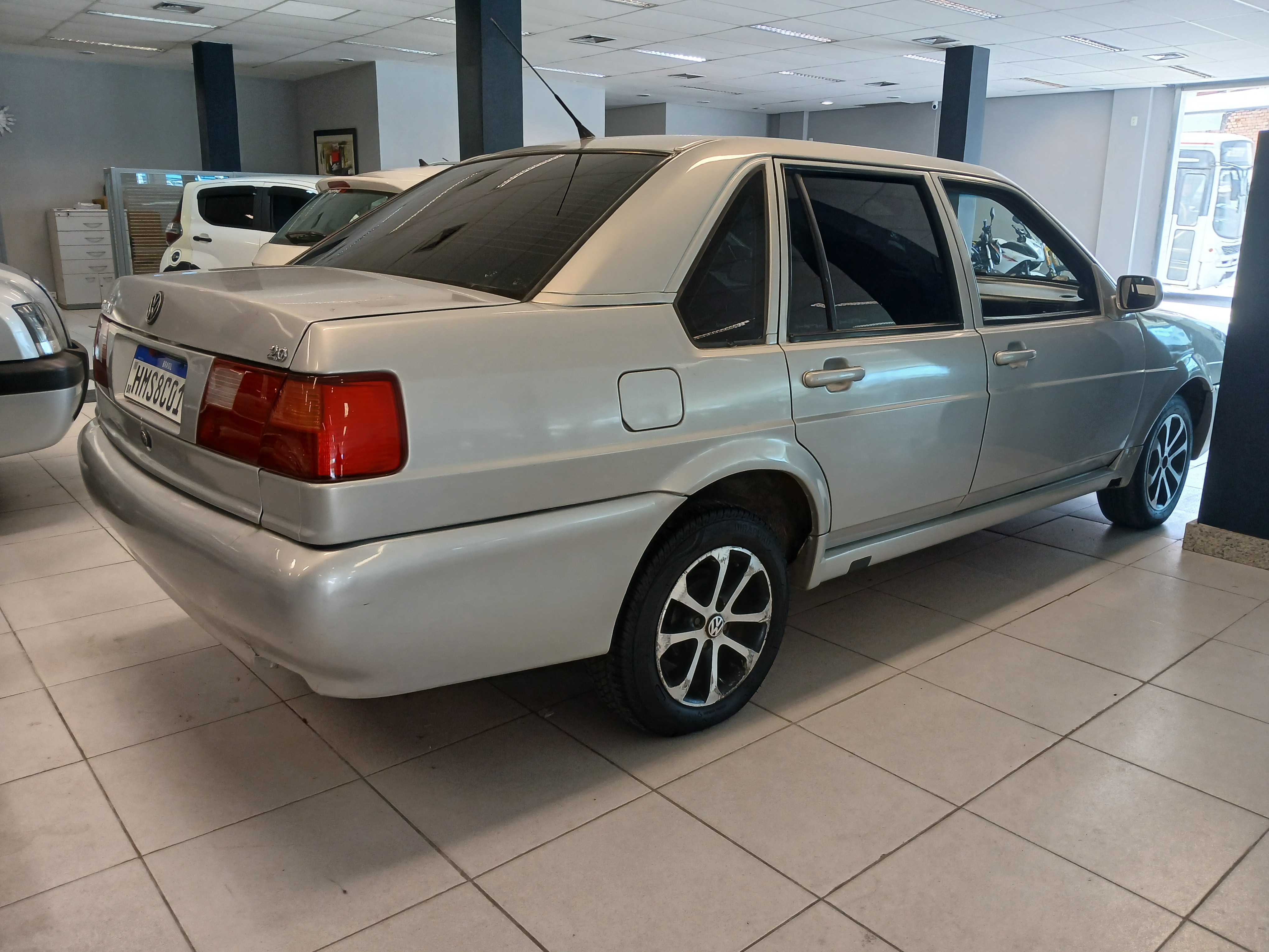 VW - VolksWagen Santana 2.0 Mi 2p e 4p
