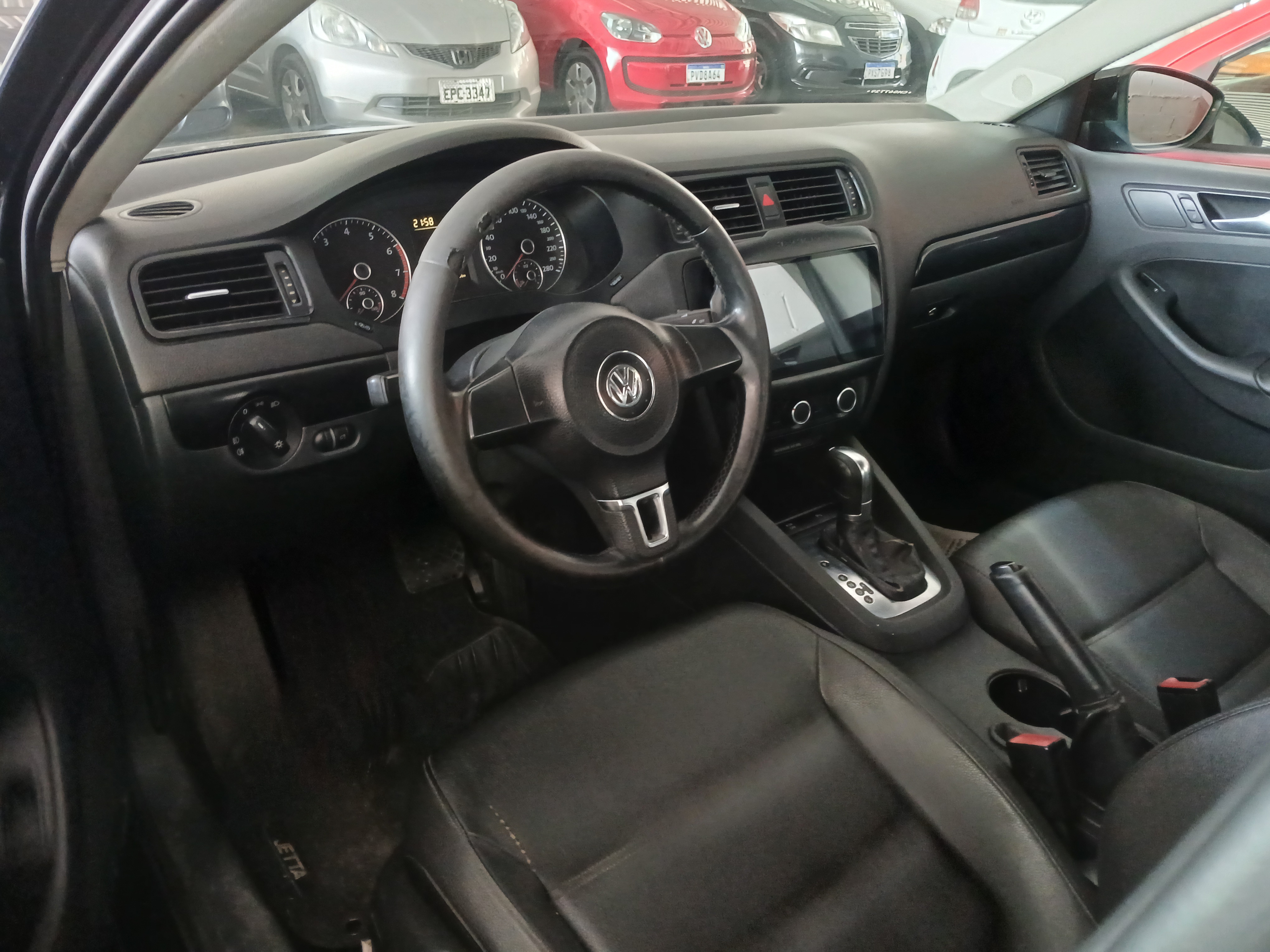 VW - VolksWagen Jetta Confortline