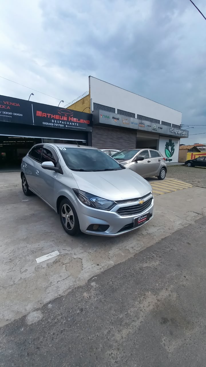 GM - Chevrolet ONIX HATCH LTZ 1.4 8V FlexPower 5p Mec.
