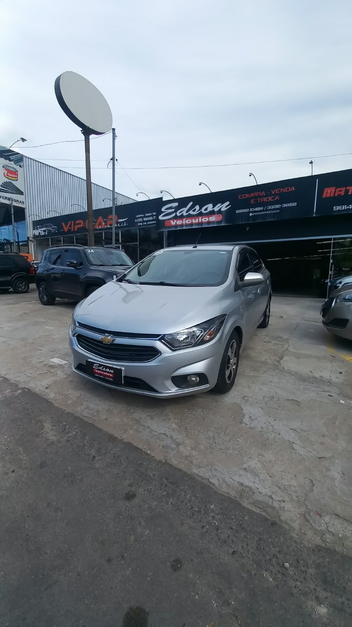 GM - Chevrolet ONIX HATCH LTZ 1.4 8V FlexPower 5p Mec.