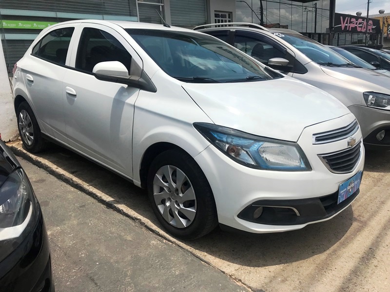 GM - Chevrolet Onix LT 1.4