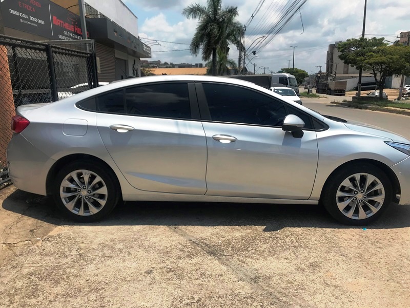 GM - Chevrolet Cruze Hatch LT