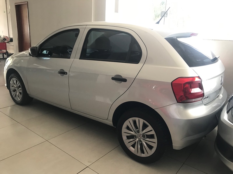 VW - VolksWagen Gol (novo) 1.0 Mi Total Flex 8V 4p