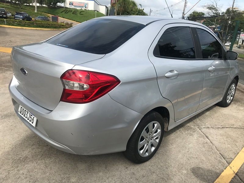 Ford Ka SE Sedan