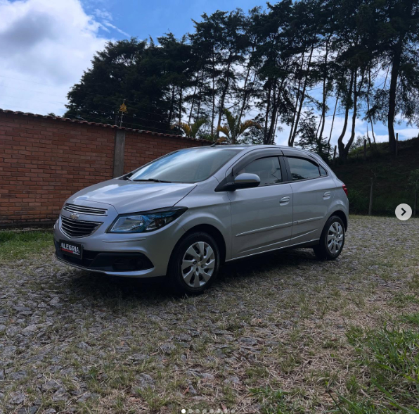 GM - Chevrolet Onix LT 1.4	