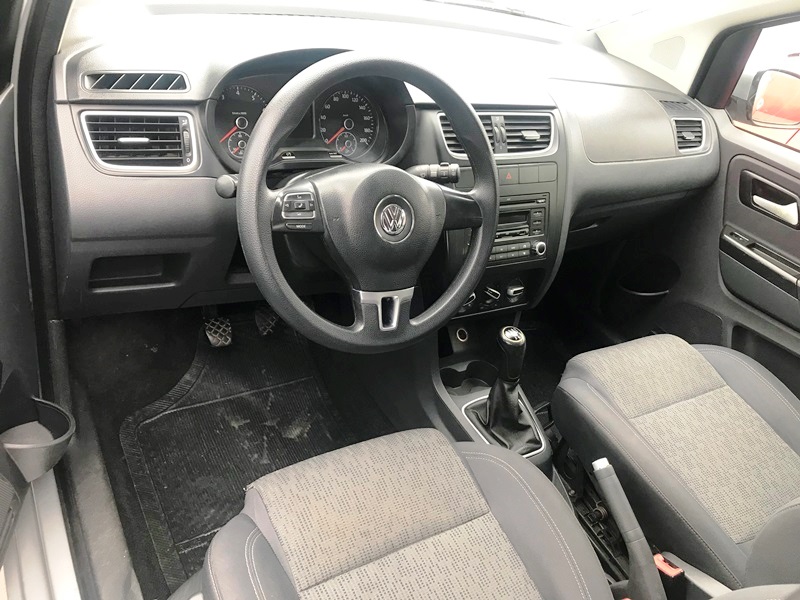 VW - VolksWagen FOX 1.0 iTREND Completo