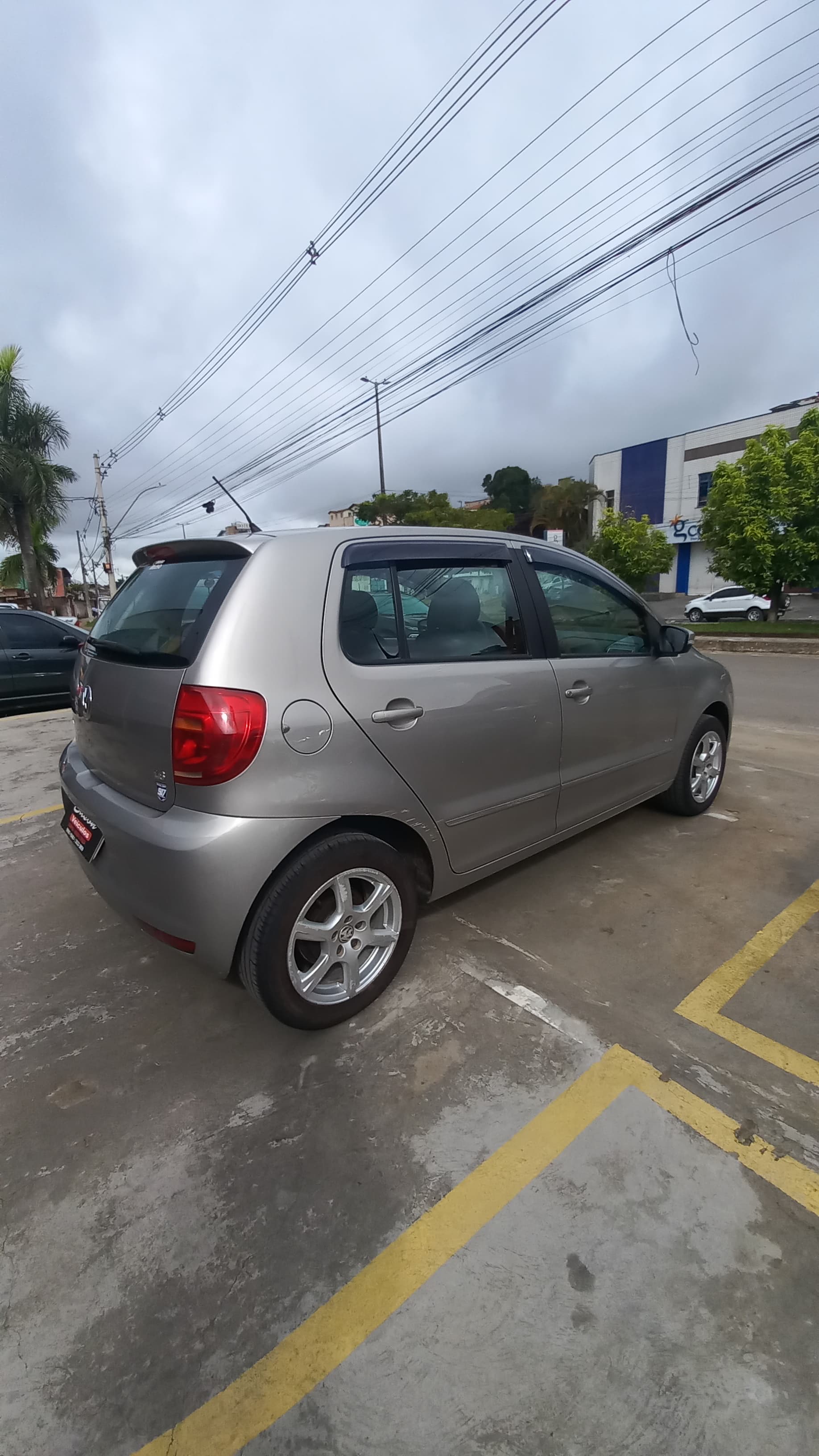 VW - VolksWagen Fox Trendline 1.6 Flex 8V 5p