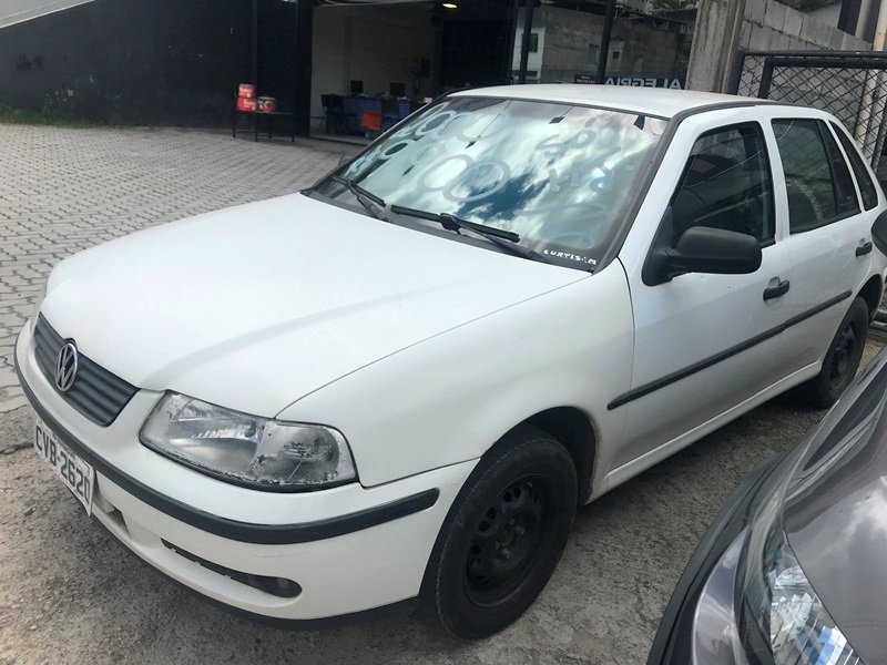 VW - VolksWagen Gol 1.0 Plus 16v 4p