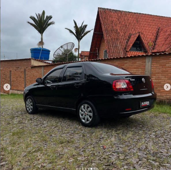 Fiat Siena Celebration 1.0 Fire Flex 8V 4p