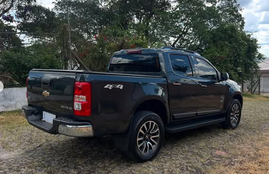 GM - Chevrolet S10 Pick-Up 2.5 4x4 CD TB Max HST Dies.