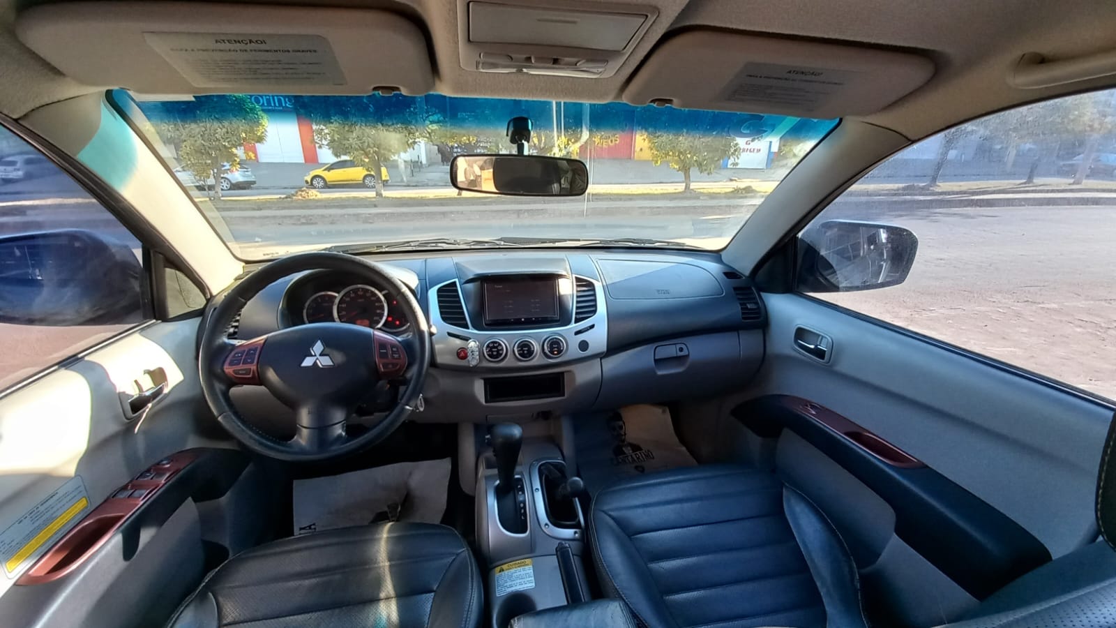 Mitsubishi L200 Triton GL 3.2 CD TB Int. Dies. Mec.