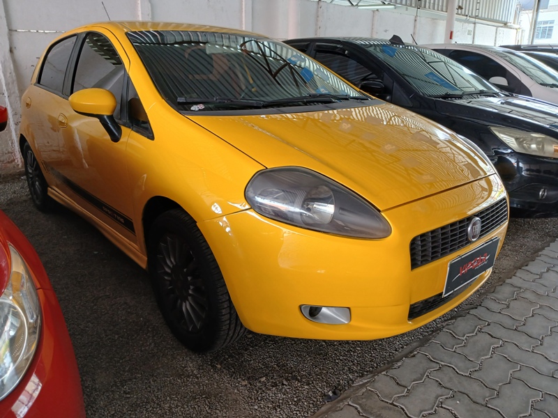 Fiat Punto Sporting 1.8 Flex 8V/16V 5p	