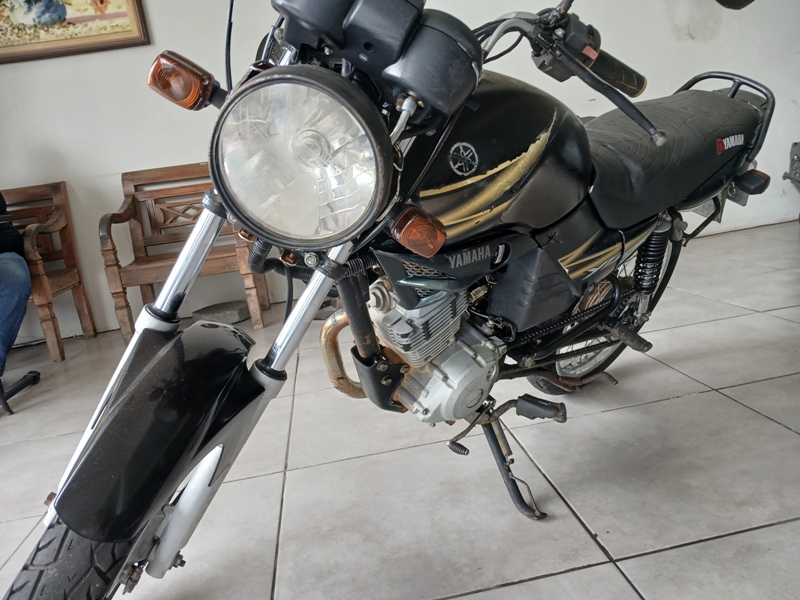 YAMAHA YBR 125 E