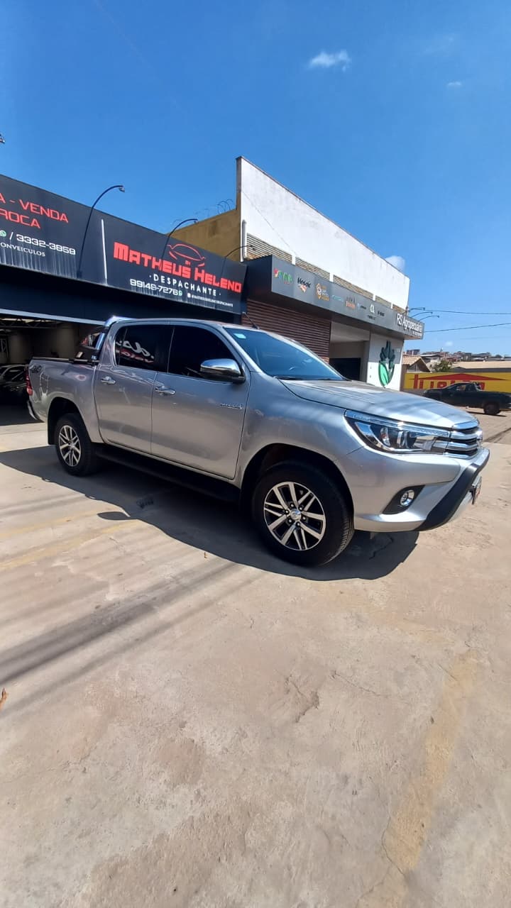 Toyota Hilux CD SRX 4x4 2.8 TDI 16V Diesel Aut.