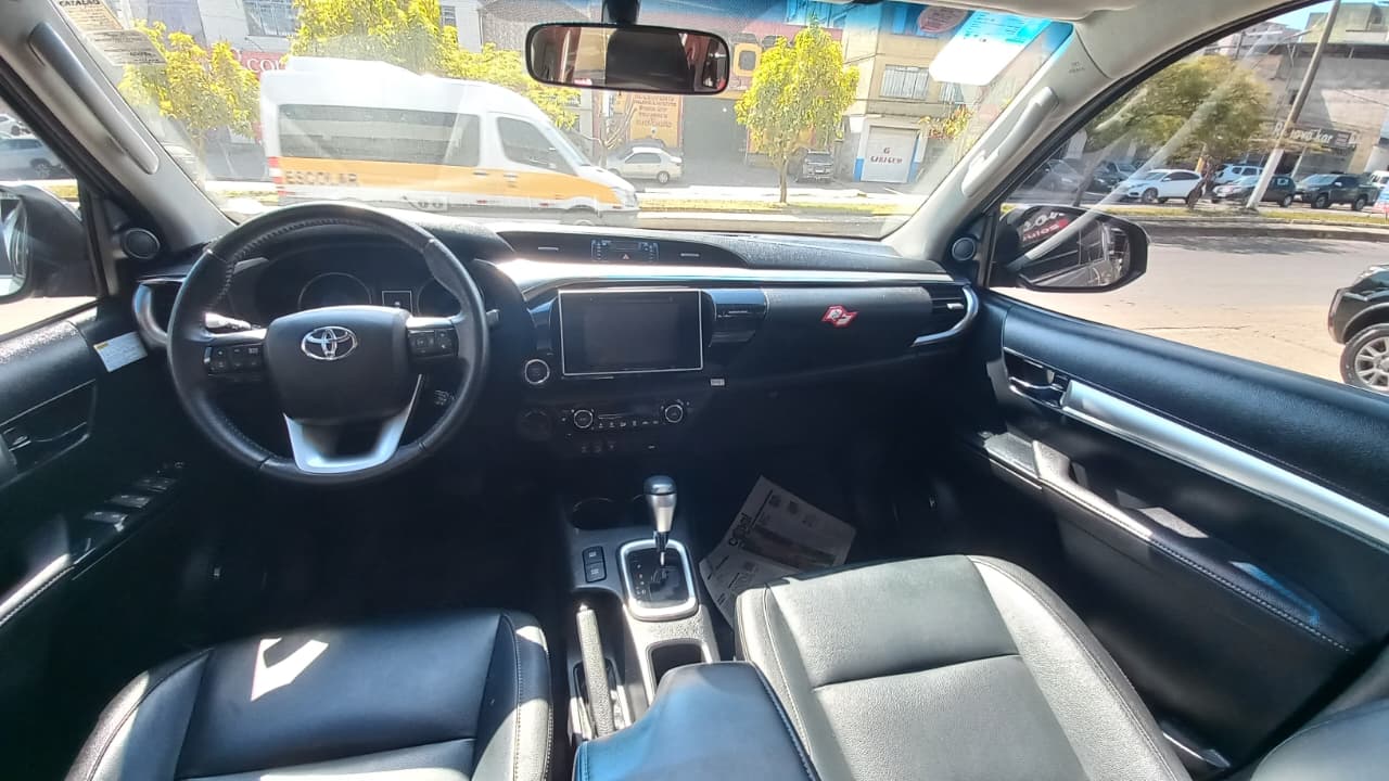 Toyota Hilux CD SRX 4x4 2.8 TDI 16V Diesel Aut.