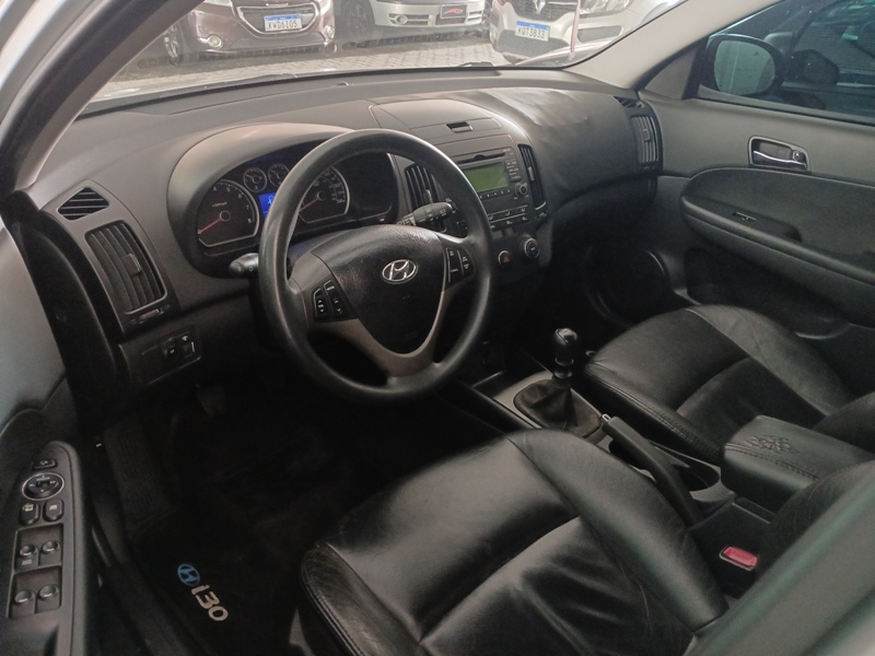 Hyundai i30 2.0 16V 145cv 5p Aut.