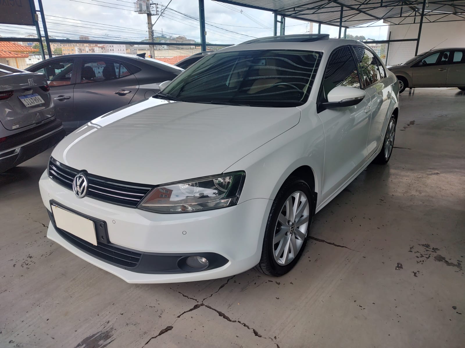 VW - VolksWagen JETTA Comfortline 2.0 T.Flex 8V 4p Tipt.