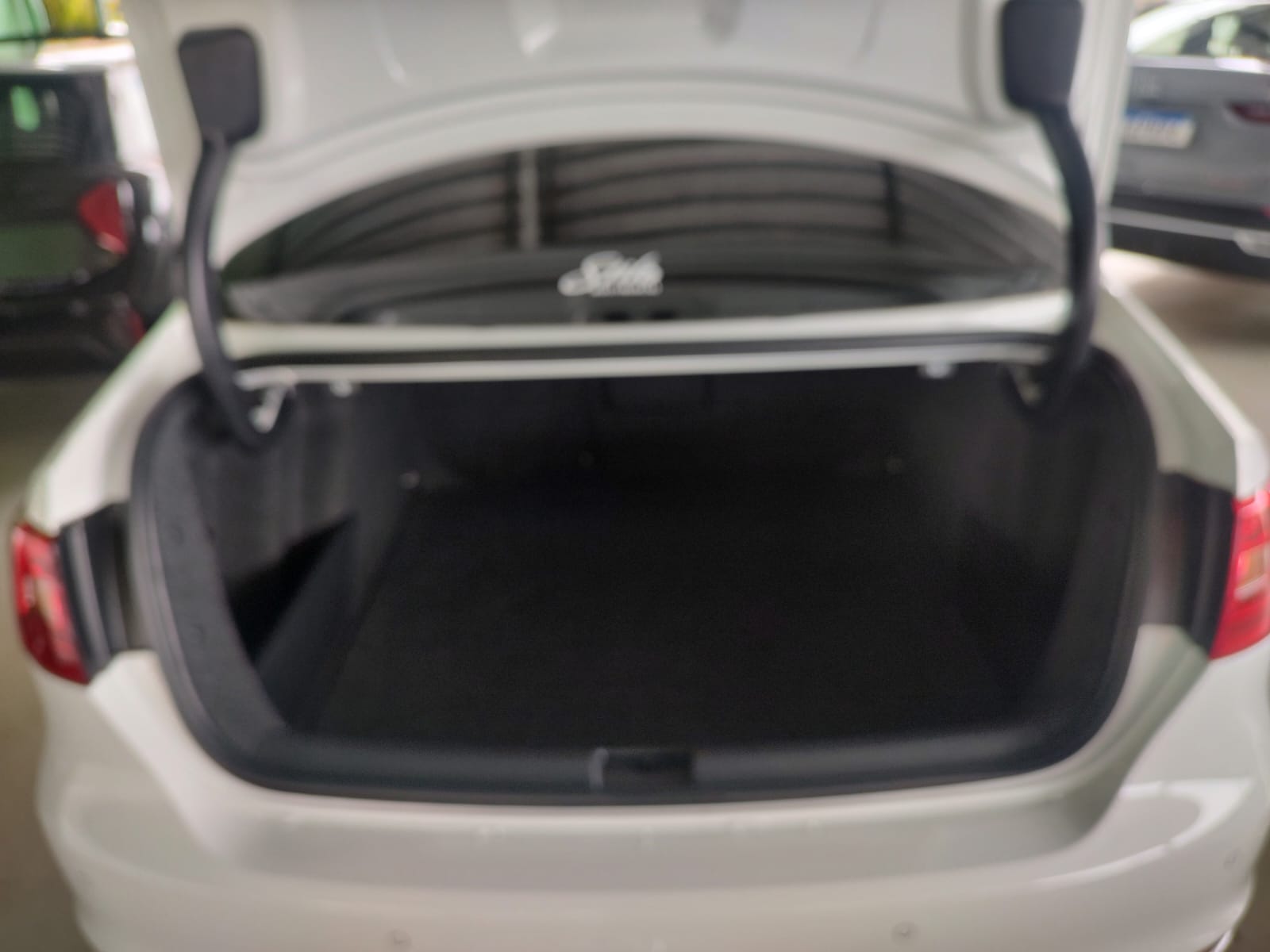 VW - VolksWagen JETTA Comfortline 2.0 T.Flex 8V 4p Tipt.