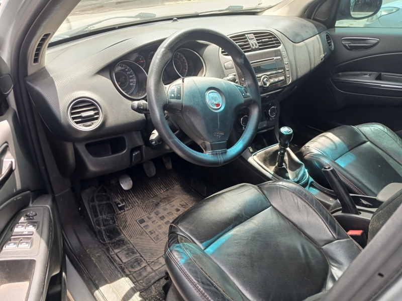 Fiat Bravo ESSENCE 1.8 Flex 16V 5p