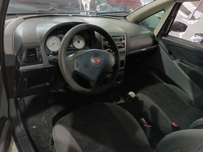 Fiat Idea ATTRACTIVE 1.4 Fire Flex 8V 5p