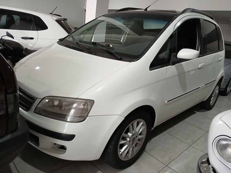 Fiat Idea ATTRACTIVE 1.4 Fire Flex 8V 5p