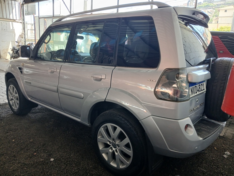 Mitsubishi Pajero TR4