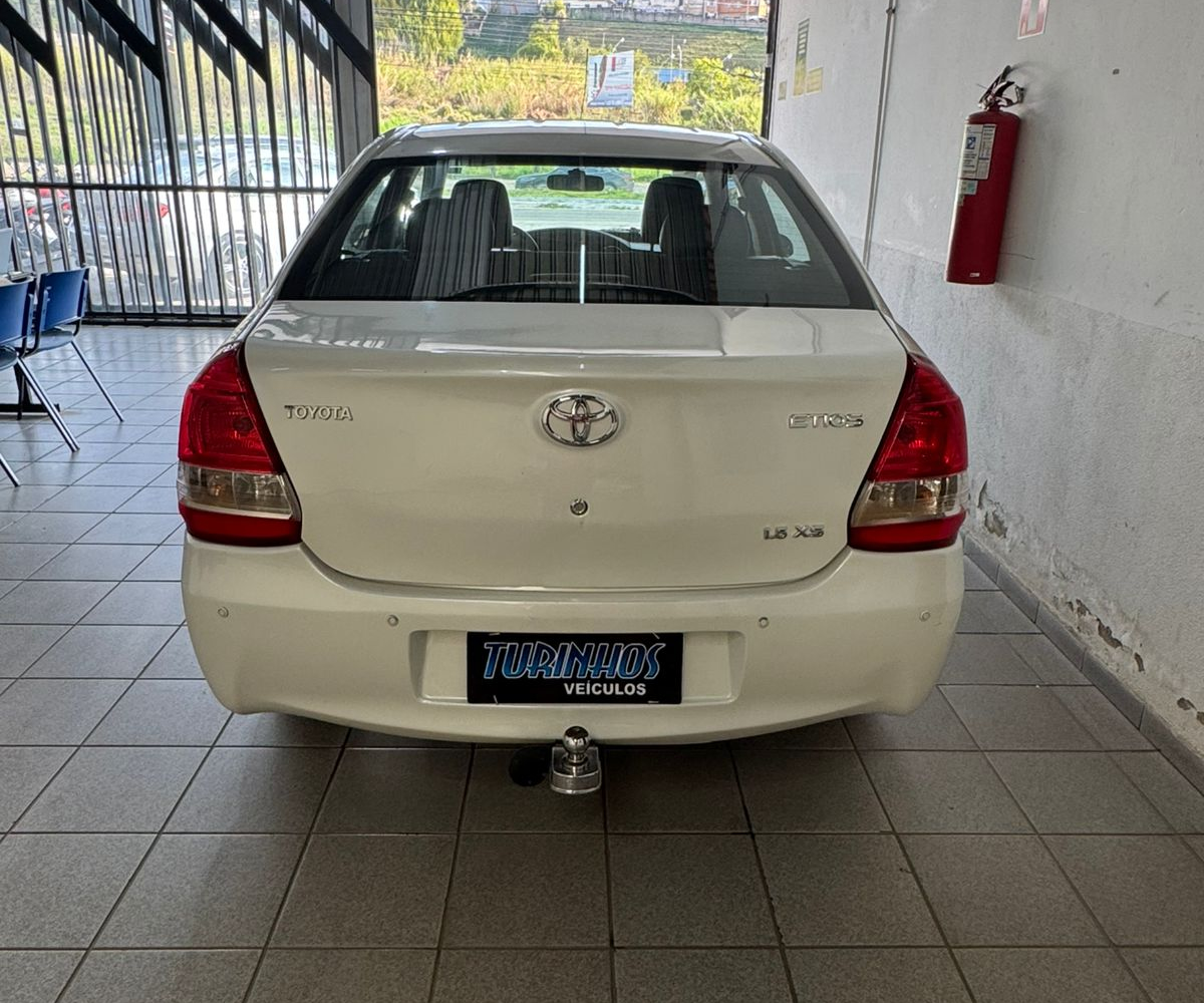 Toyota ETIOS XS Sedan1.5 Flex 16V 4p Mec.