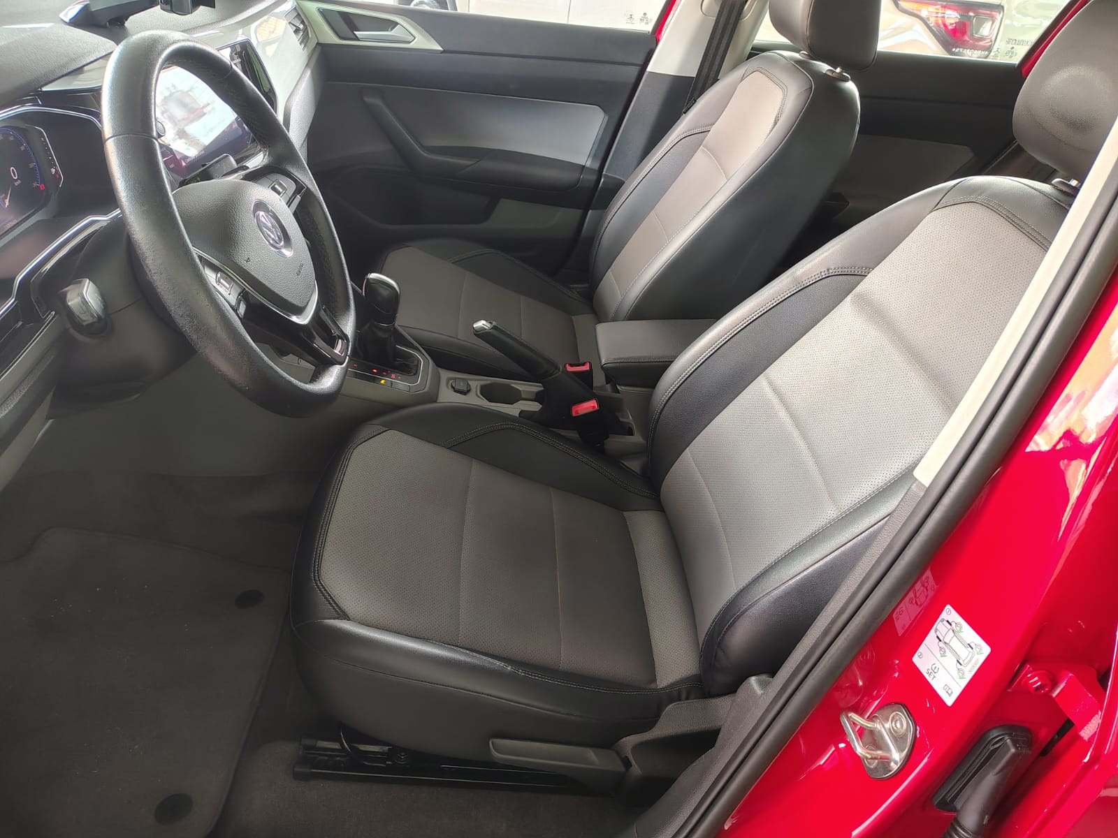 VW - VolksWagen Polo Highline 200 TSI 1.0 Flex 12V Aut.