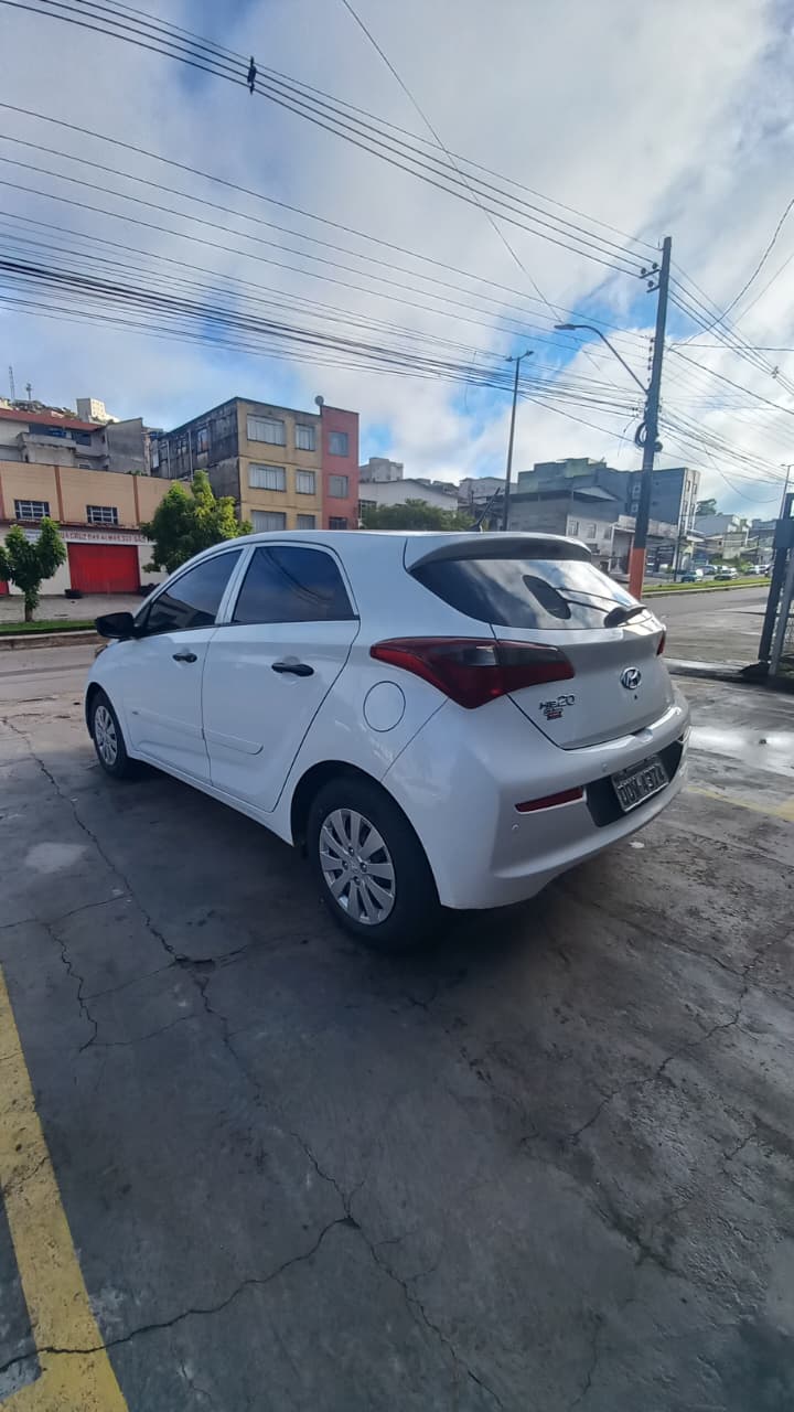 Hyundai HB20 Unique 1.0 Flex 12V Mec.