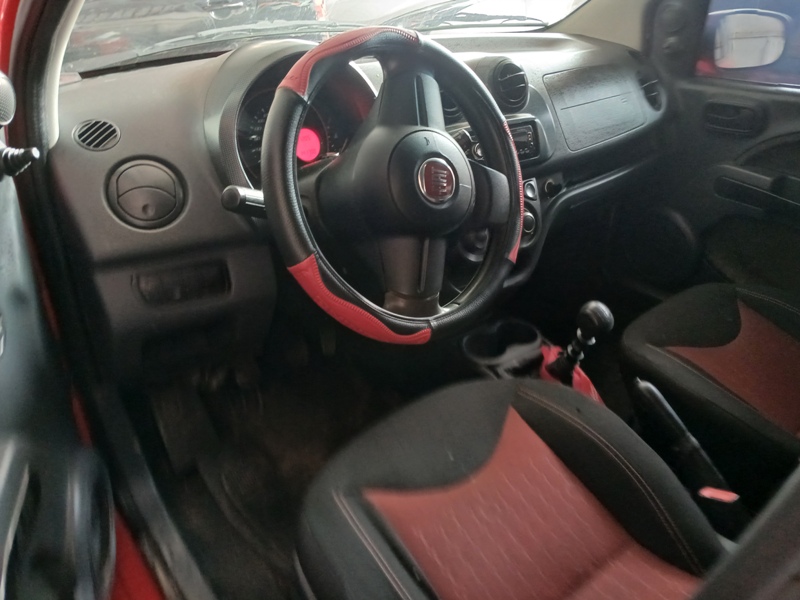 Fiat UNO SPORTING 1.3 Flex 8V 5p