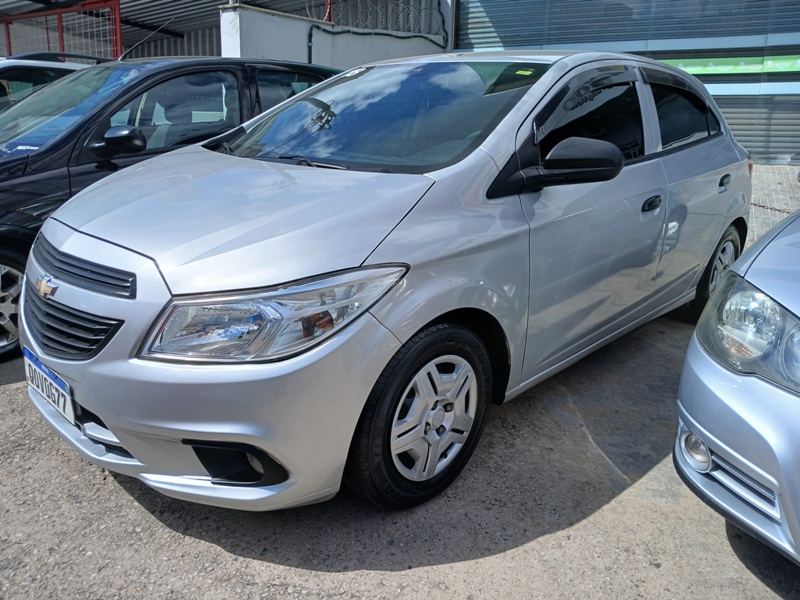 GM - Chevrolet Onix Joy