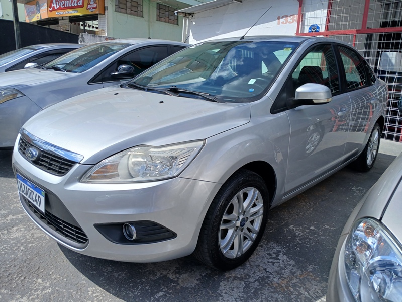 Ford Focus Sedan 2.0 16V/2.0 16V Flex 4p