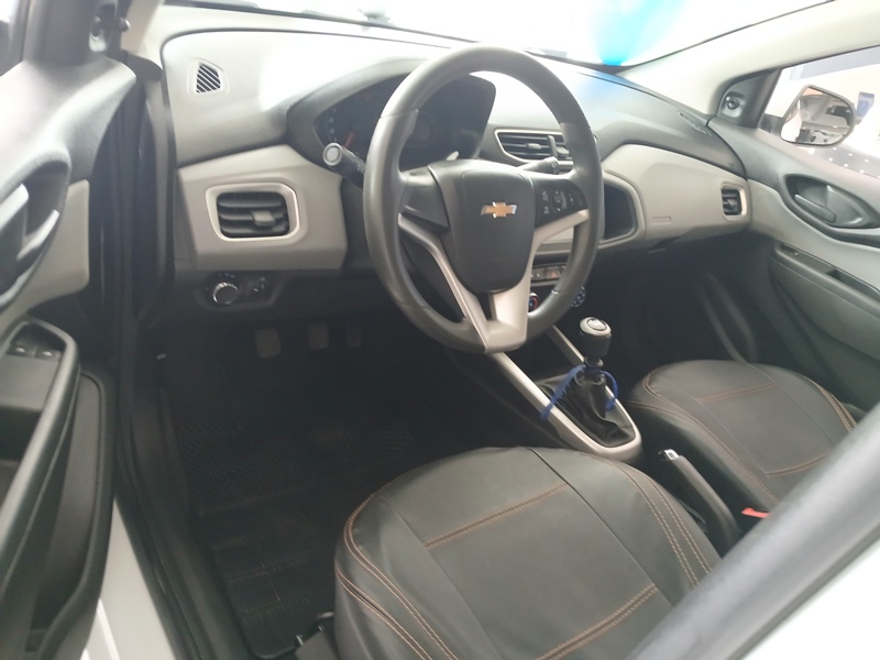 GM - Chevrolet Onix Joy