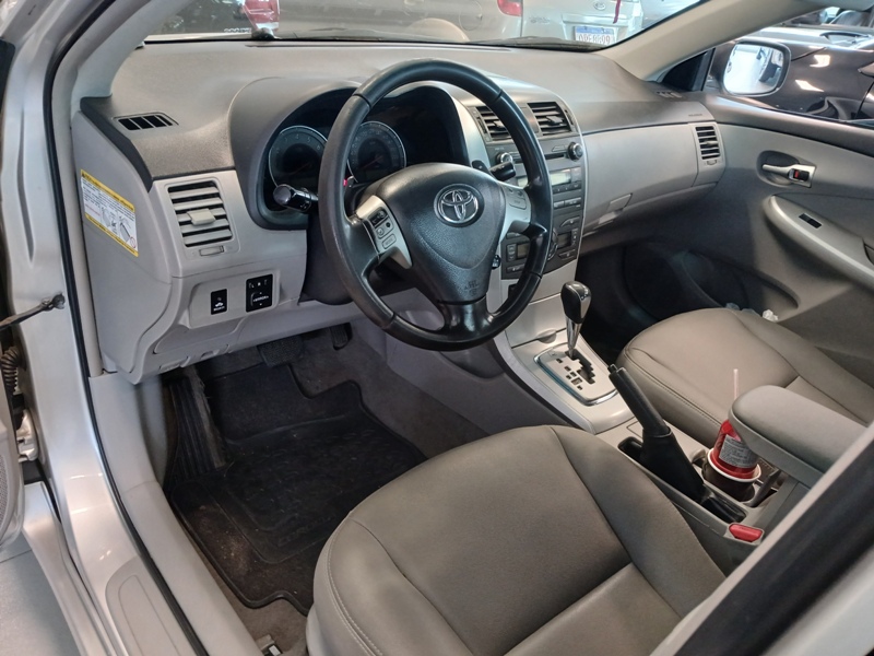 Toyota Corolla XEI