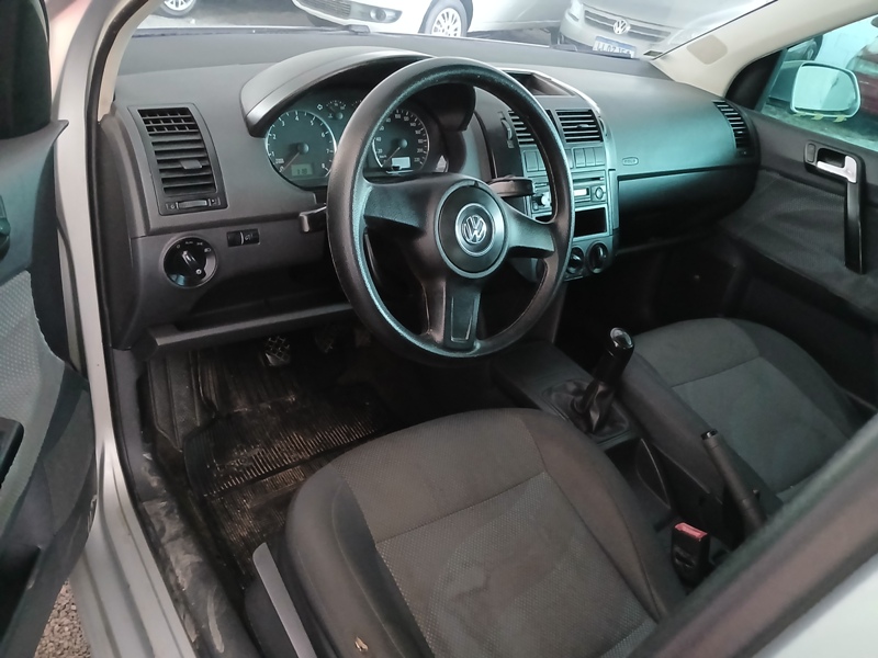 VW - VolksWagen POLO COMFORTLINE