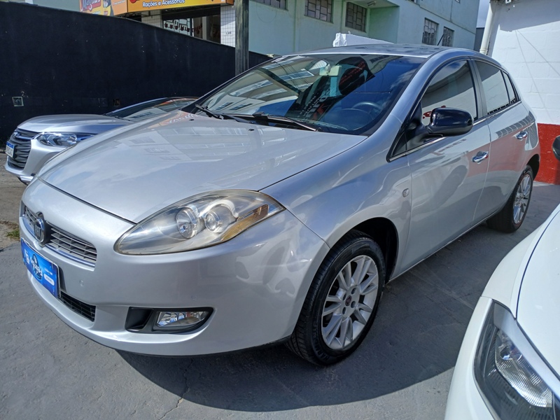 Fiat Bravo ESSENCE 1.8 Flex 16V 5p	