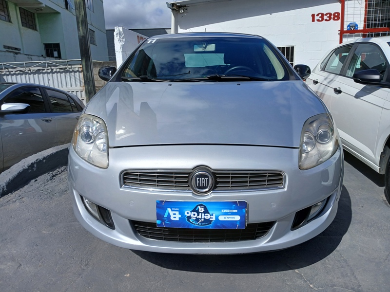 Fiat Bravo ESSENCE 1.8 Flex 16V 5p