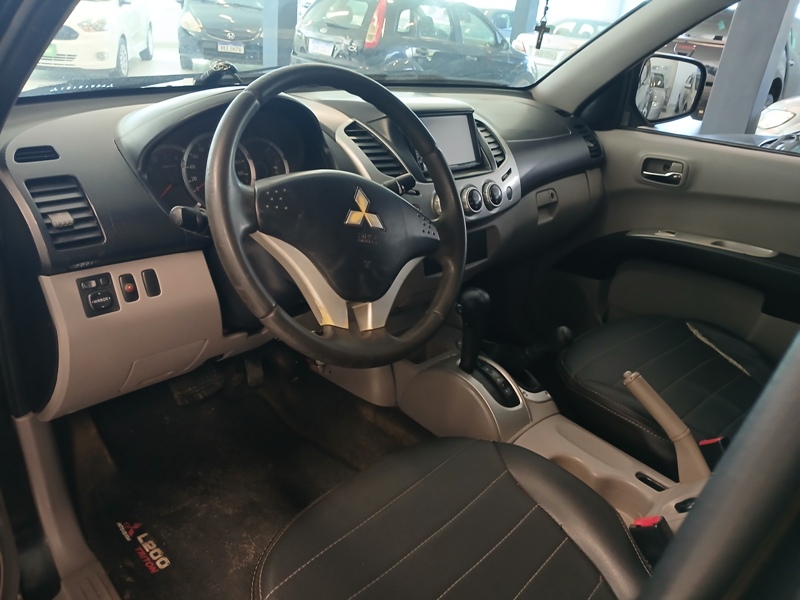 Mitsubishi L200 Triton HPE 3.2 CD TB Int.Diesel Aut