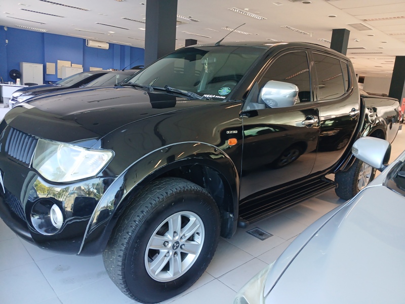 Mitsubishi L200 Triton HPE 3.2 CD TB Int.Diesel Aut